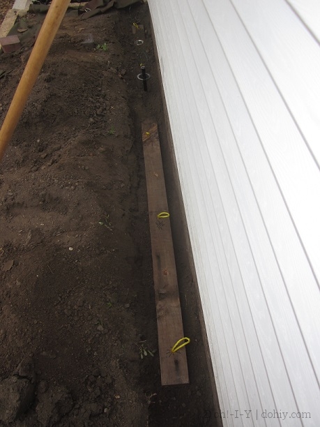 Hops Supports in Trench